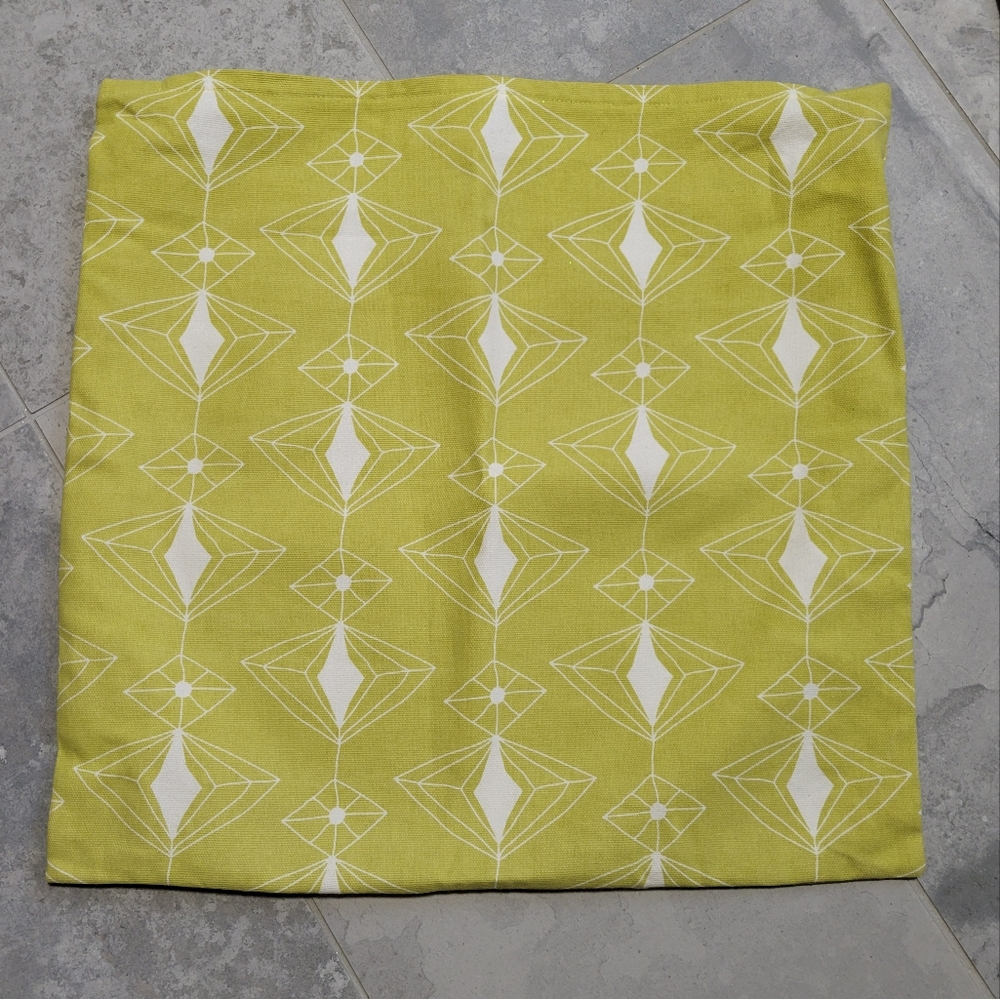 20" Chartreuse EQ3 Accent Cushion Cover, like new.